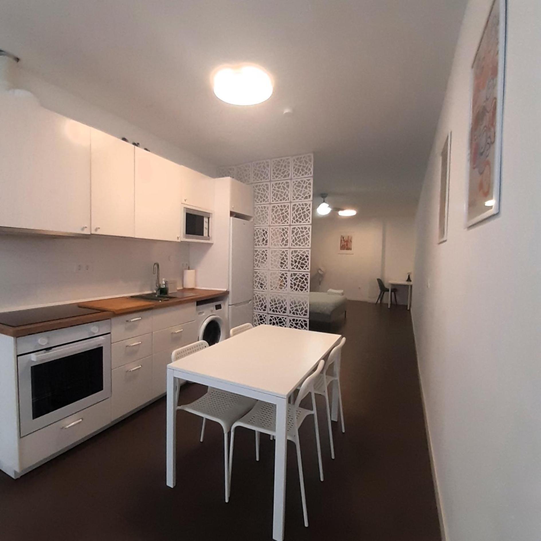 La Caramba Amplio Apartamento En La Playa Малага Екстериор снимка