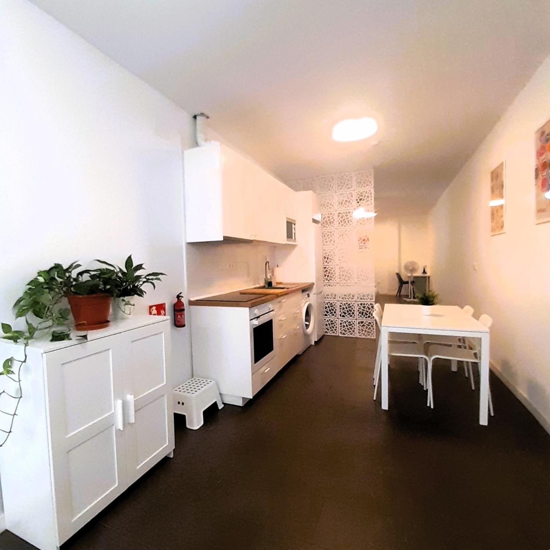 La Caramba Amplio Apartamento En La Playa Малага Екстериор снимка