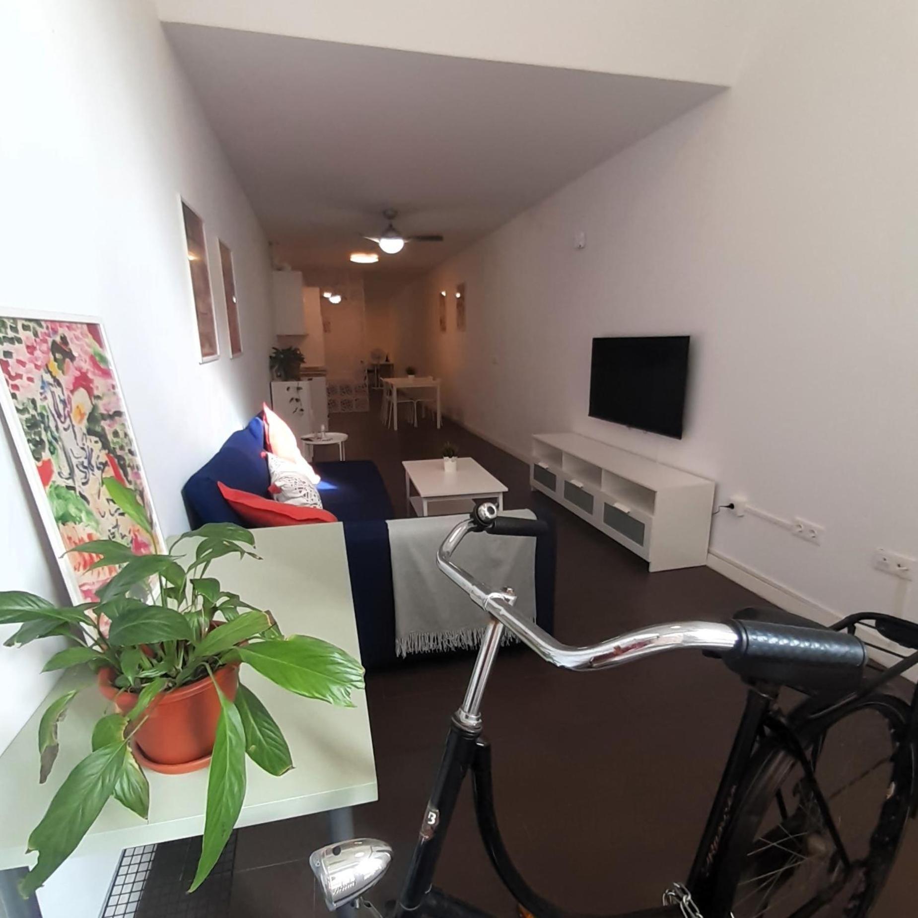 La Caramba Amplio Apartamento En La Playa Малага Екстериор снимка